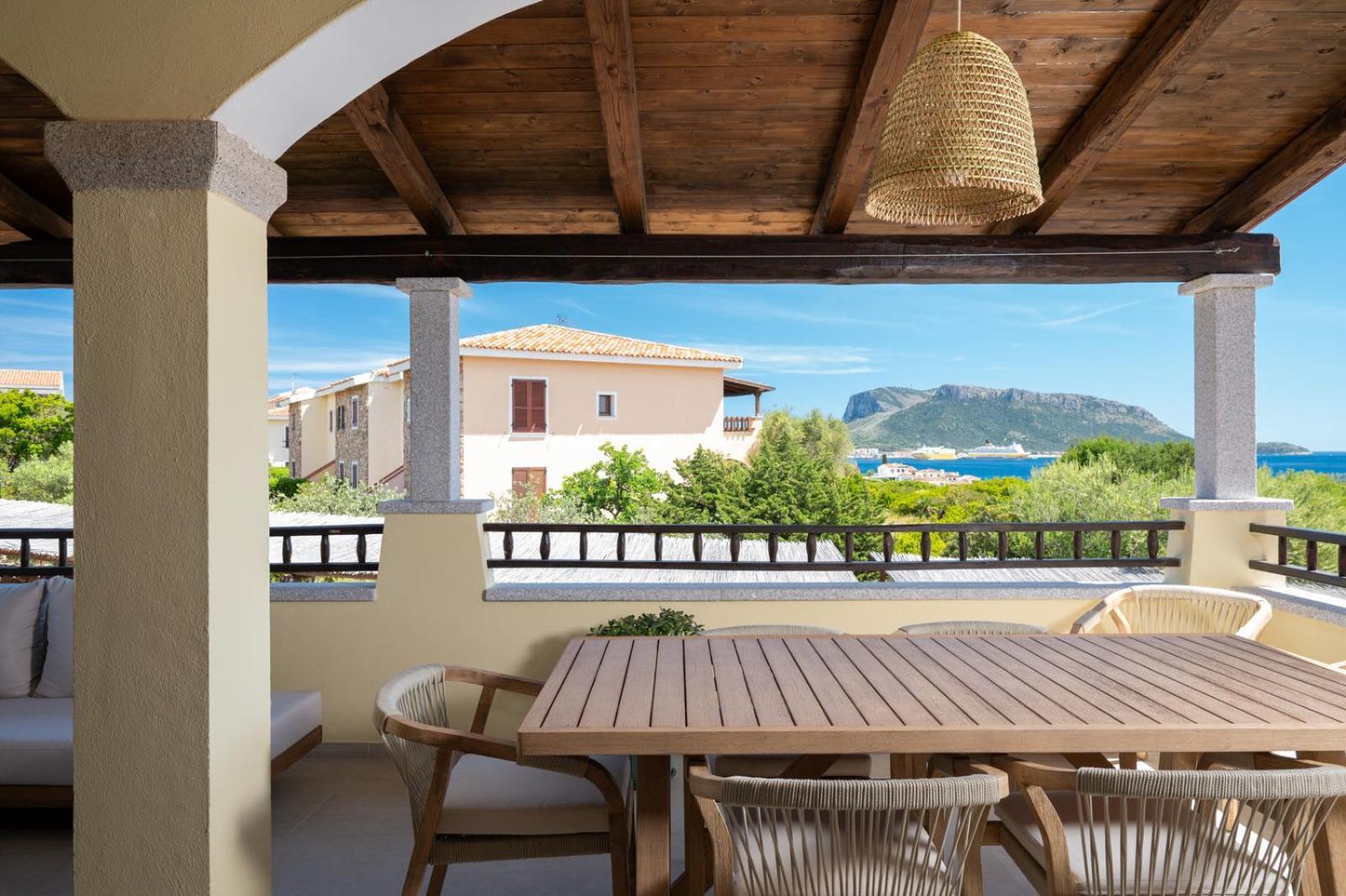 Spiaggia Bianca Pedra Rosa Golfo Aranci Bagian luar foto